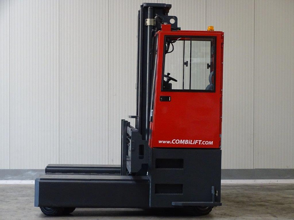 Combilift ESL5067 - REIFEN SE -TRIPLEX - شاحنة المناولة رباعية الاتجاهات: صور 4 Combilift ESL5067 - REIFEN SE -TRIPLEX - شاحنة المناولة رباعية الاتجاهات: صور 4