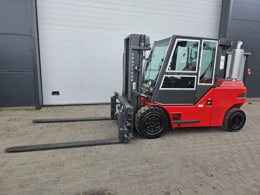 Dan Truck 8450DG Container-Indoor-Stapler -TRIPLEX - رافعة شوكية ديزل: صور 3 Dan Truck 8450DG Container-Indoor-Stapler -TRIPLEX - رافعة شوكية ديزل: صور 3