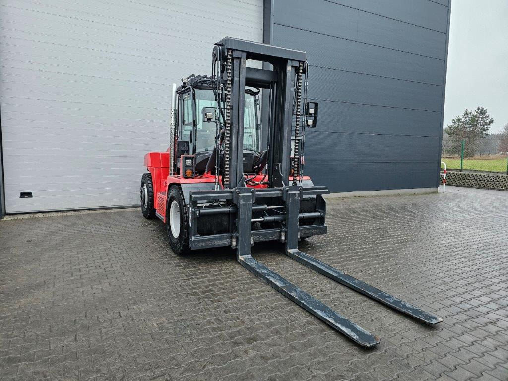 Kalmar DCG120-6 - رافعة شوكية ديزل: صور 5 Kalmar DCG120-6 - رافعة شوكية ديزل: صور 5
