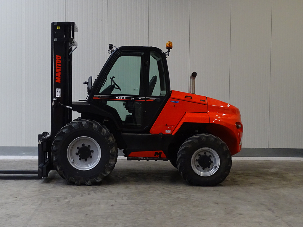 Manitou M50-4D ST5 S1 EU - TRIPLEX - شاحنات الطرق الوعرة: صور 1 Manitou M50-4D ST5 S1 EU - TRIPLEX - شاحنات الطرق الوعرة: صور 1