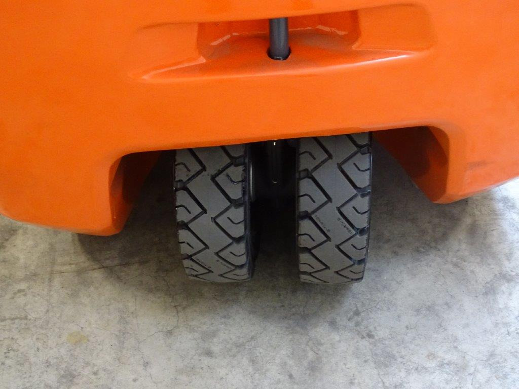 Toyota 8FBEK16T - DEMO - TRIPLEX - رافعة شوكية كهربائية: صور 2 Toyota 8FBEK16T - DEMO - TRIPLEX - رافعة شوكية كهربائية: صور 2