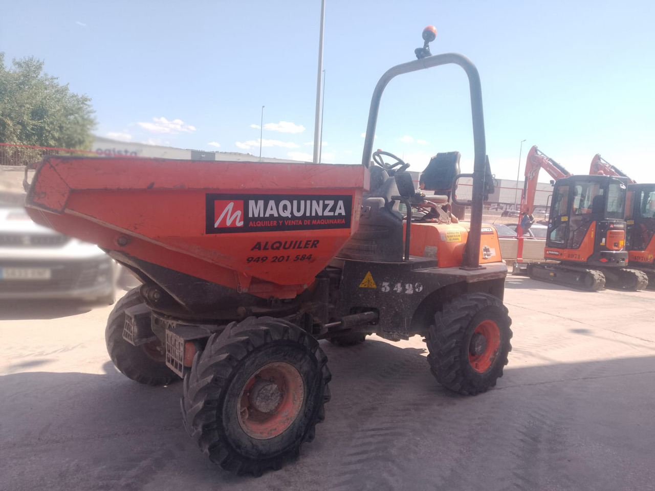 AUSA D350 AHG - شاحنة قلابة صغيرة: صور 1 AUSA D350 AHG - شاحنة قلابة صغيرة: صور 1