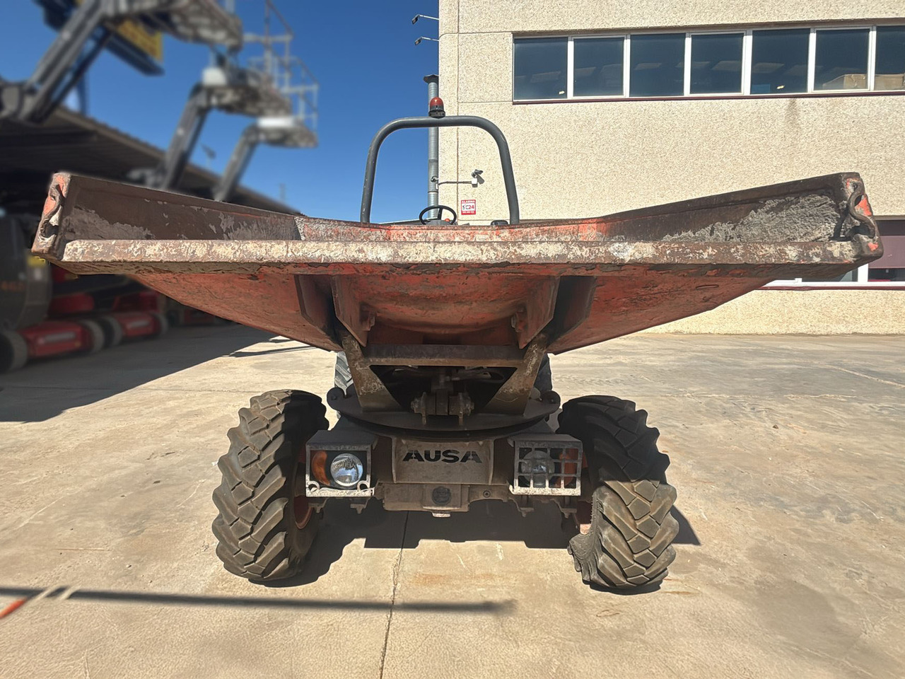 AUSA D350 AHG - شاحنة قلابة صغيرة: صور 2 AUSA D350 AHG - شاحنة قلابة صغيرة: صور 2