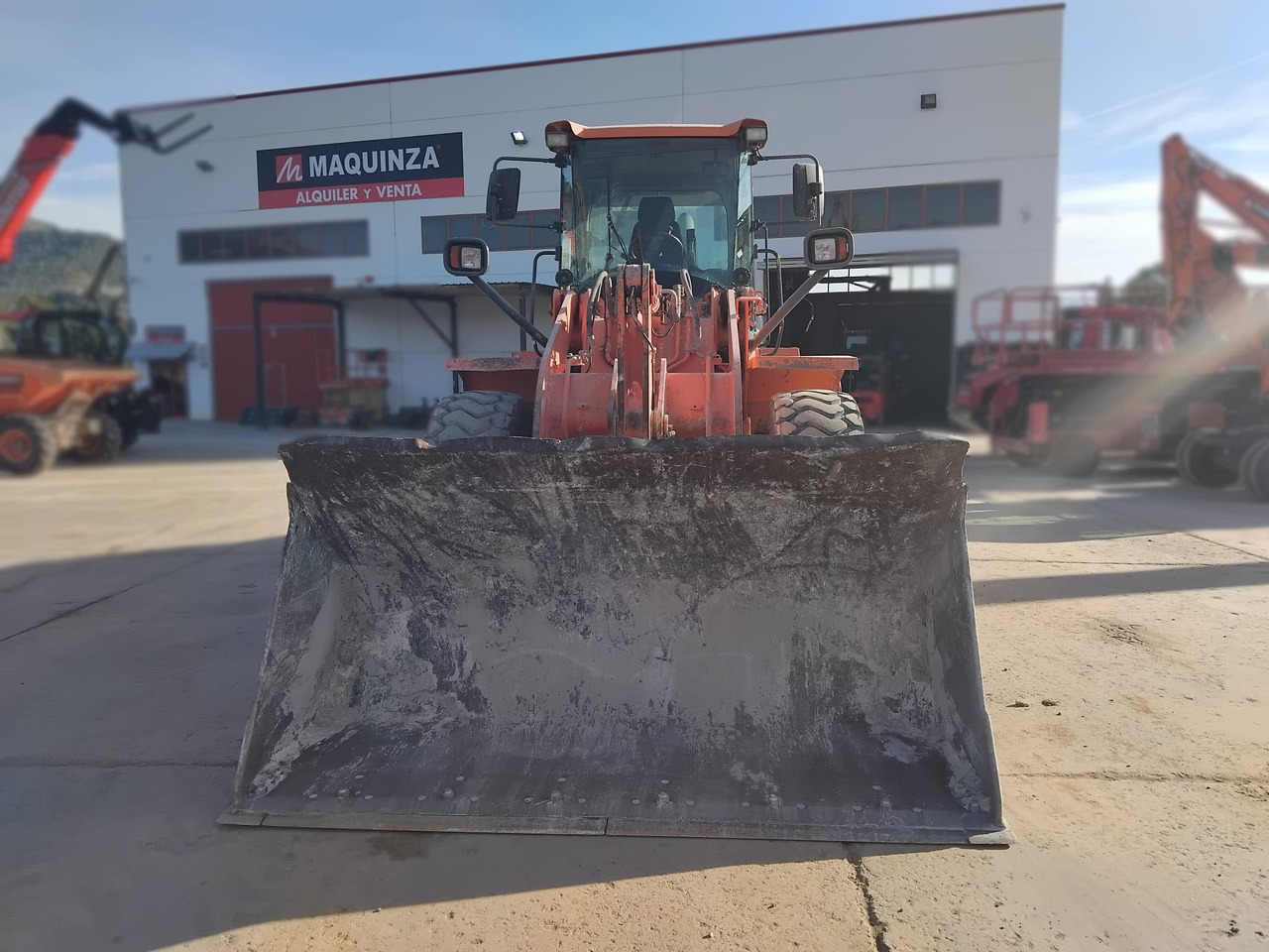 DOOSAN DL250-5 - اللودر بعجل: صور 2 DOOSAN DL250-5 - اللودر بعجل: صور 2