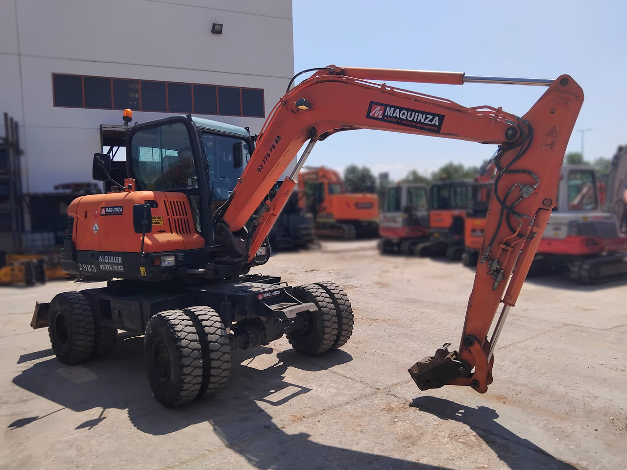 DOOSAN DX55W - حفارة مصغرة: صور 4 DOOSAN DX55W - حفارة مصغرة: صور 4
