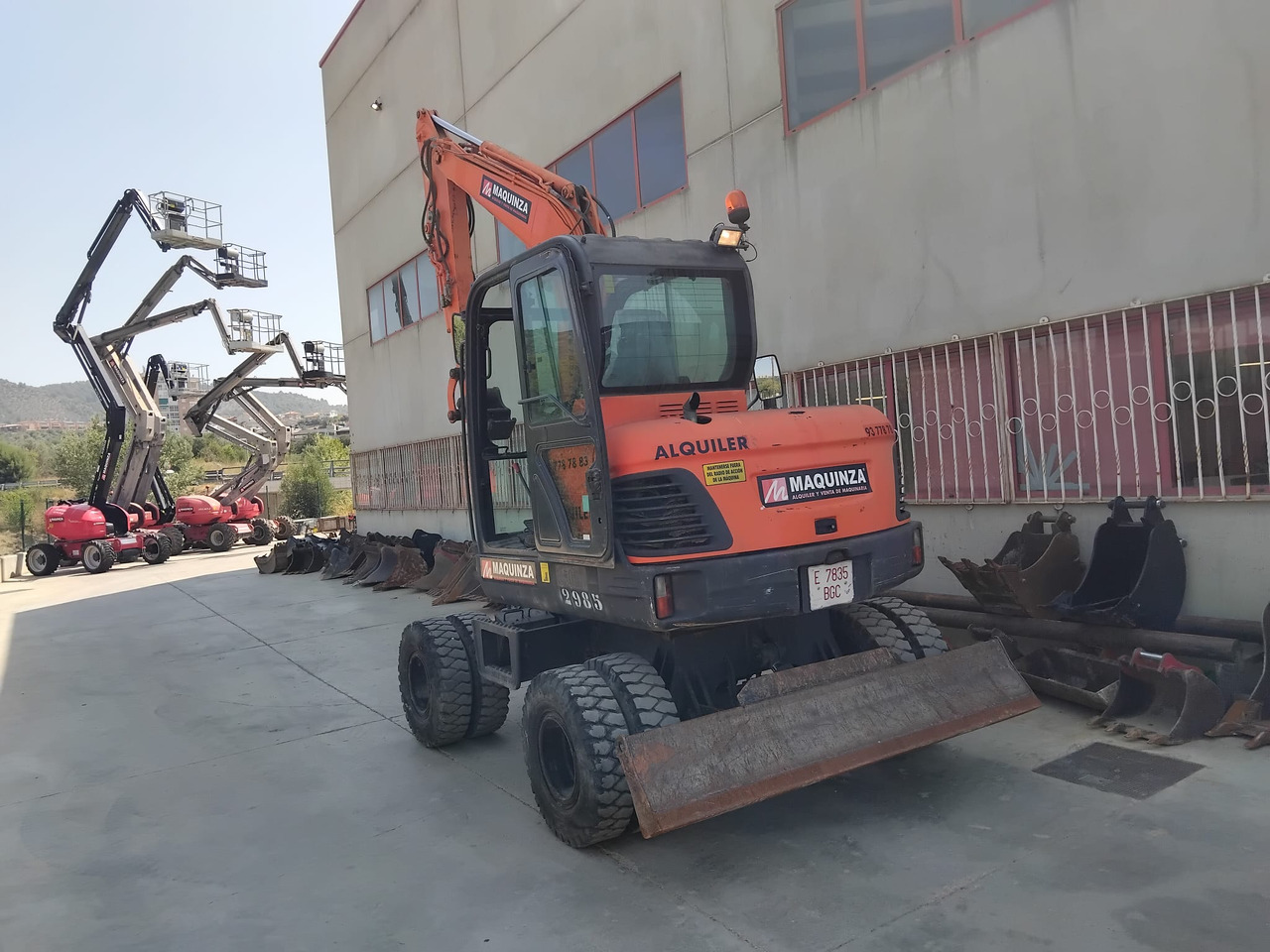 DOOSAN DX55W - حفارة مصغرة: صور 3 DOOSAN DX55W - حفارة مصغرة: صور 3