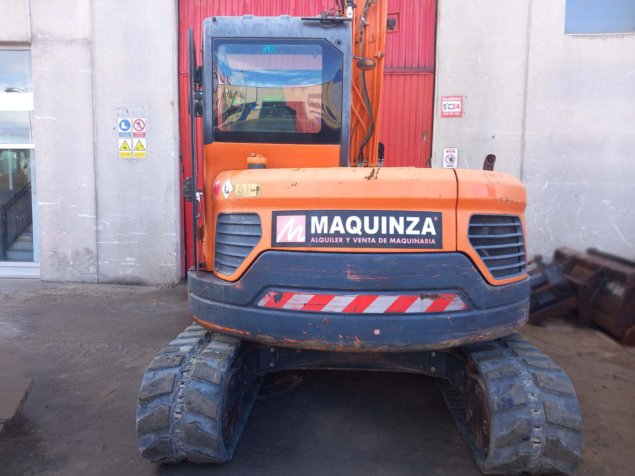 DOOSAN DX85R-3 - حفارة مصغرة: صور 3 DOOSAN DX85R-3 - حفارة مصغرة: صور 3