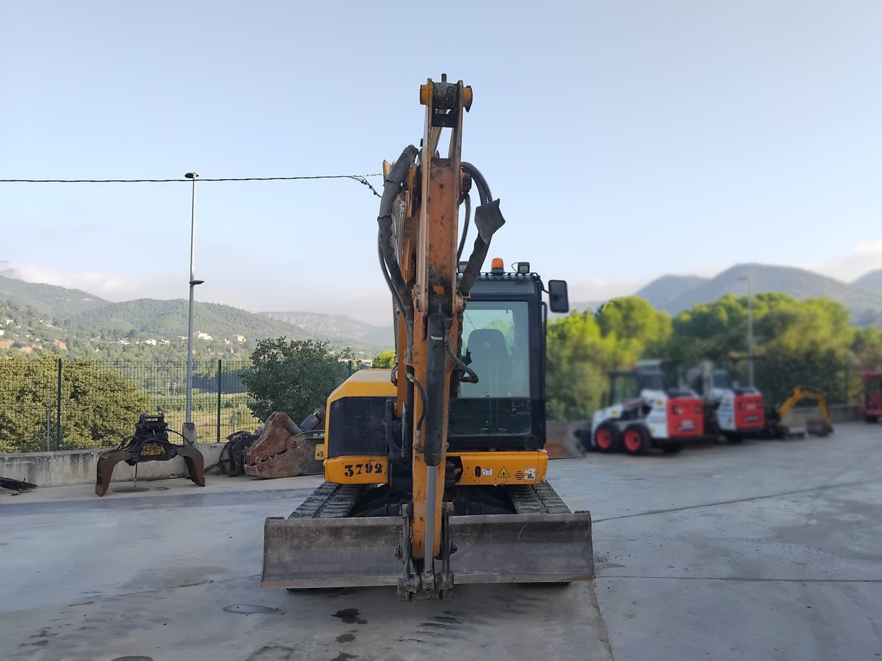 JCB 85Z - حفارة مصغرة: صور 4 JCB 85Z - حفارة مصغرة: صور 4