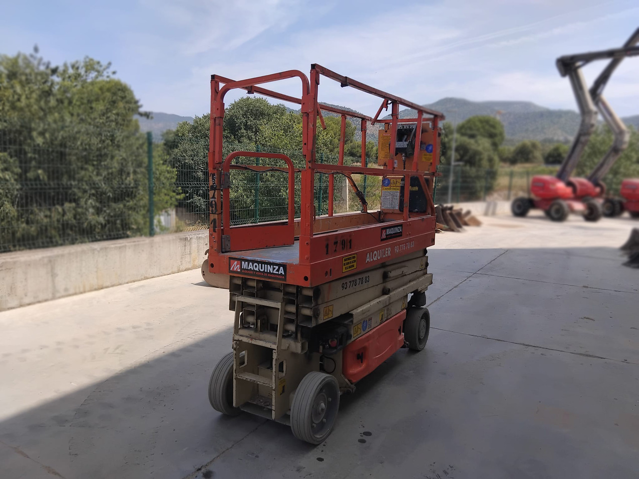 JLG 2030ES - رافعات مقصية: صور 5 JLG 2030ES - رافعات مقصية: صور 5