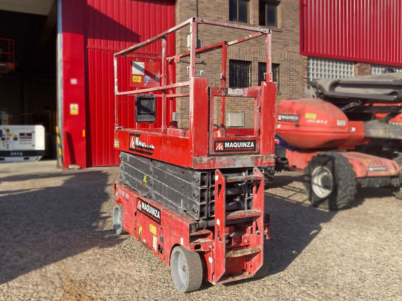 MANITOU 100SEC - رافعات مقصية: صور 3 MANITOU 100SEC - رافعات مقصية: صور 3