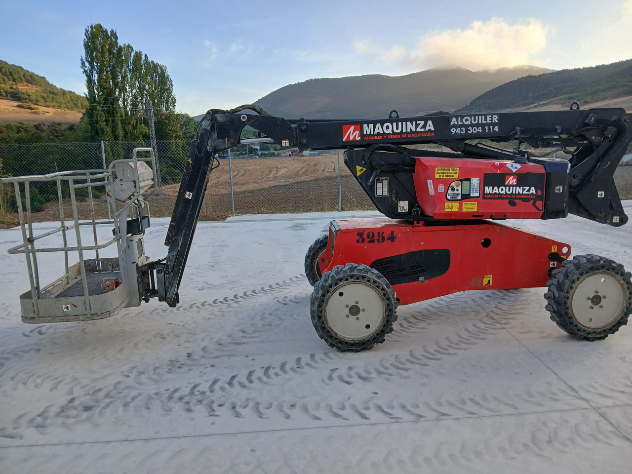 MANITOU MAN GO 12 - رافعات سلة مفصلية: صور 1 MANITOU MAN GO 12 - رافعات سلة مفصلية: صور 1
