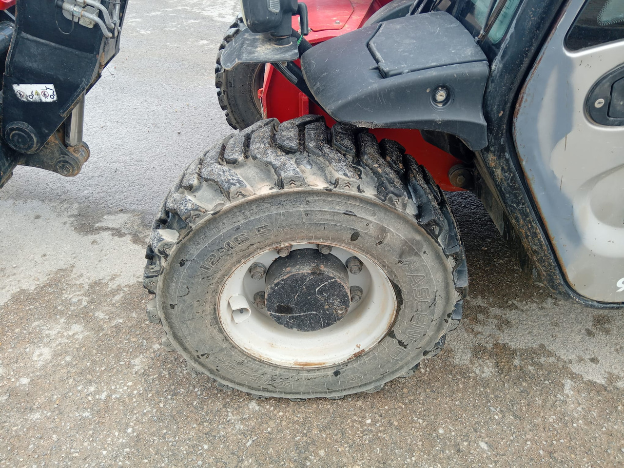 رافعة تلسكوبية MANITOU MT625 H: صور 14