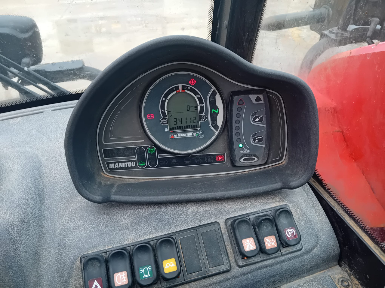 رافعة تلسكوبية MANITOU MT625 H: صور 9