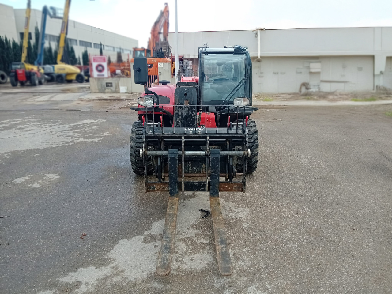 رافعة تلسكوبية MANITOU MT625 H: صور 8