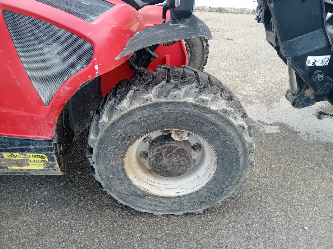 رافعة تلسكوبية MANITOU MT625 H: صور 15