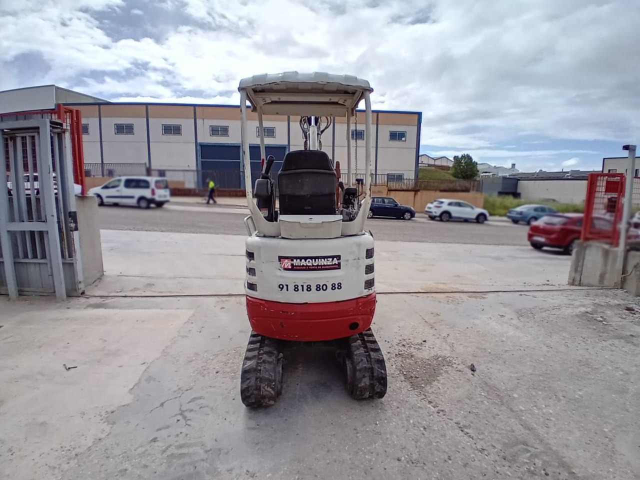 TAKEUCHI TB215R - حفارة مصغرة: صور 4 TAKEUCHI TB215R - حفارة مصغرة: صور 4