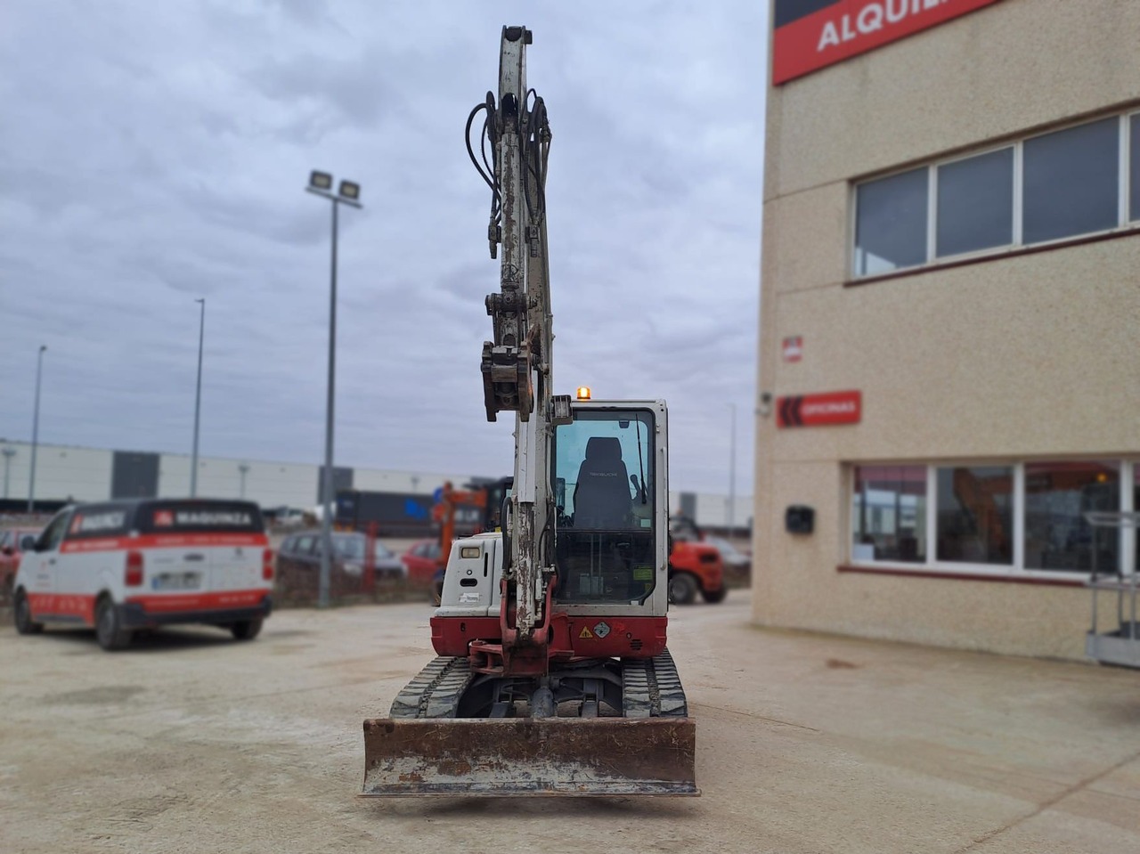 TAKEUCHI TB250 - حفارة مصغرة: صور 4 TAKEUCHI TB250 - حفارة مصغرة: صور 4