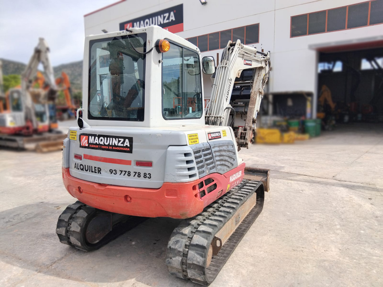 تأجير  TAKEUCHI TB250 TAKEUCHI TB250: صور 8