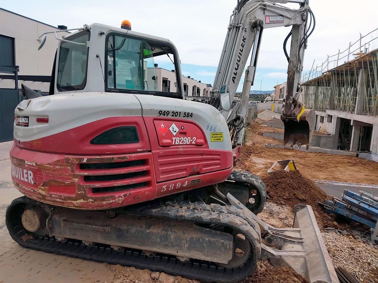 TAKEUCHI TB290 EASY - حفارة مصغرة: صور 3 TAKEUCHI TB290 EASY - حفارة مصغرة: صور 3