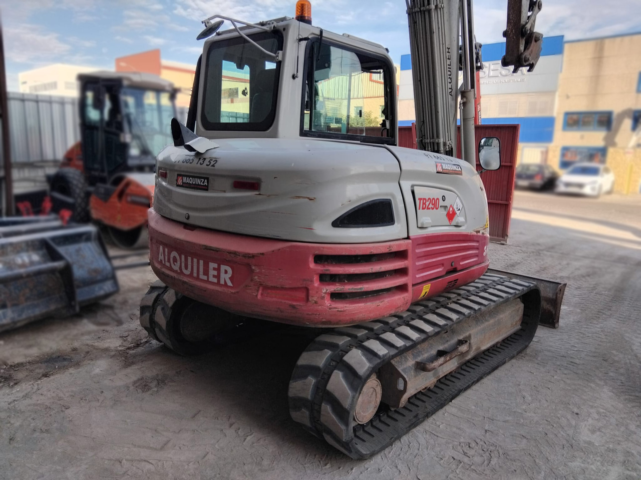TAKEUCHI TB290 - حفارة مصغرة: صور 5 TAKEUCHI TB290 - حفارة مصغرة: صور 5
