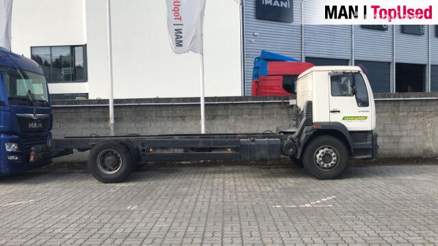 MAN LE 18.280 4X2 LL - شاحنة جرار: صور 5 MAN LE 18.280 4X2 LL - شاحنة جرار: صور 5