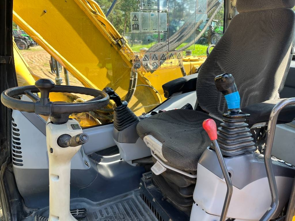Komatsu PW 160-7 - حفارة على عجلات: صور 5 Komatsu PW 160-7 - حفارة على عجلات: صور 5