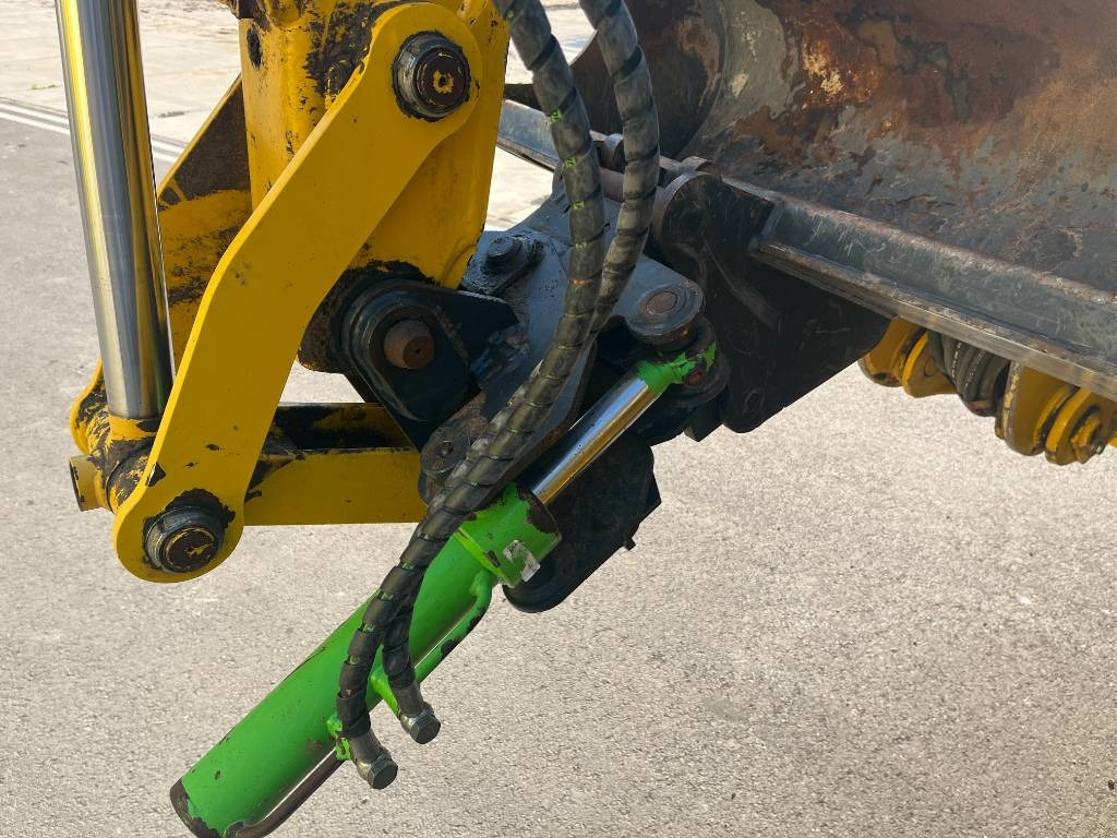 Komatsu WB 97 S-8  - حفار متعدد الاستخدام: صور 5 Komatsu WB 97 S-8  - حفار متعدد الاستخدام: صور 5