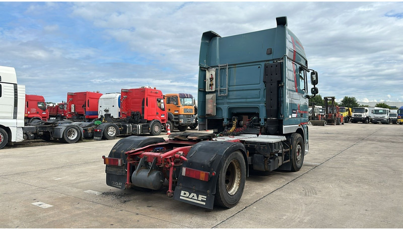DAF 105 XF 460 (BOITE MANUELLE / MANUAL GEARBOX / RETARDER) - شاحنة جرار: صور 4 DAF 105 XF 460 (BOITE MANUELLE / MANUAL GEARBOX / RETARDER) - شاحنة جرار: صور 4