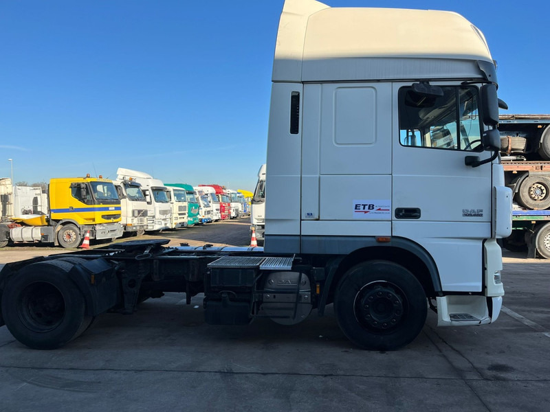 DAF 105 XF 460 Super Space Cab (MANUAL GEARBOX / BOITE MANUELLE) - شاحنة جرار: صور 4 DAF 105 XF 460 Super Space Cab (MANUAL GEARBOX / BOITE MANUELLE) - شاحنة جرار: صور 4