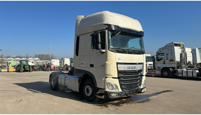 DAF 106 XF 460 (BOITE MANUELLE / MANUAL GEARBOX / 834.000 KM / EURO 6) - شاحنة جرار: صور 3 DAF 106 XF 460 (BOITE MANUELLE / MANUAL GEARBOX / 834.000 KM / EURO 6) - شاحنة جرار: صور 3