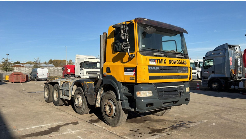 DAF CF 85.360 (BOITE MANUELLE / MANUAL GEARBOX / BIG HUB / GRAND PONT / LAMES / 8X4) - الشاسيه شاحنة: صور 3 DAF CF 85.360 (BOITE MANUELLE / MANUAL GEARBOX / BIG HUB / GRAND PONT / LAMES / 8X4) - الشاسيه شاحنة: صور 3