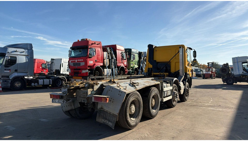 DAF CF 85.360 (BOITE MANUELLE / MANUAL GEARBOX / BIG HUB / GRAND PONT / LAMES / 8X4) - الشاسيه شاحنة: صور 4 DAF CF 85.360 (BOITE MANUELLE / MANUAL GEARBOX / BIG HUB / GRAND PONT / LAMES / 8X4) - الشاسيه شاحنة: صور 4