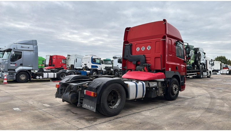 DAF CF 85.410 (BOITE MANUELLE / MANUAL GEARBOX) - شاحنة جرار: صور 4 DAF CF 85.410 (BOITE MANUELLE / MANUAL GEARBOX) - شاحنة جرار: صور 4