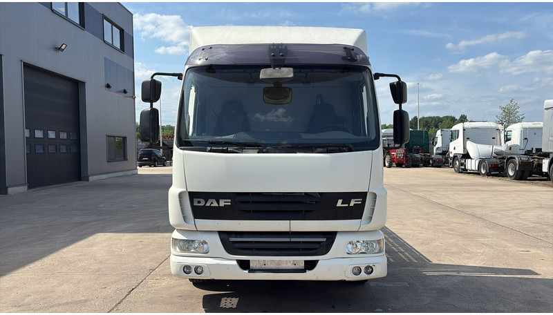 DAF LF 45.210 (EURO 5 / HOLLAND TRUCK / NEW CONSTRUCTION / EURO 5 / PERFECT CONDITION) - شاحنة نقل سيارات شاحنة: صور 2 DAF LF 45.210 (EURO 5 / HOLLAND TRUCK / NEW CONSTRUCTION / EURO 5 / PERFECT CONDITION) - شاحنة نقل سيارات شاحنة: صور 2