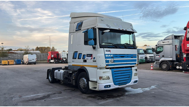 DAF XF 105.460 (BOITE MANUELLE / MANUAL GEARBOX) - شاحنة جرار: صور 3 DAF XF 105.460 (BOITE MANUELLE / MANUAL GEARBOX) - شاحنة جرار: صور 3