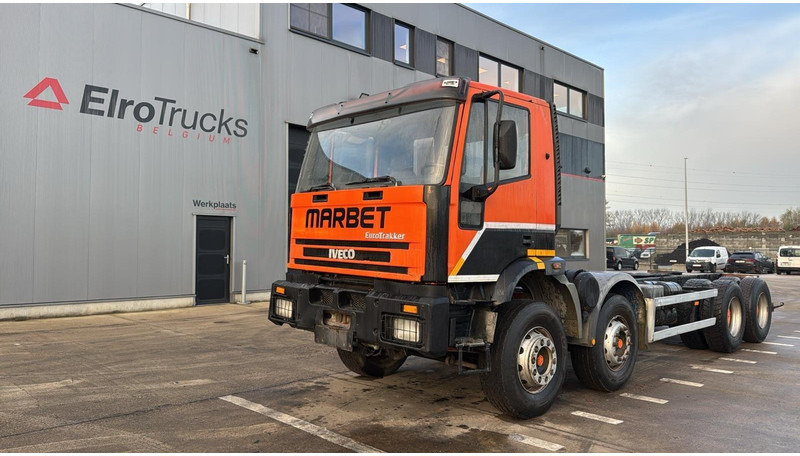 Iveco EUROTRAKKER 340 E 34 (POMPE MANUELLE / GRAND PONT / LAMES / MANUAL PUMP / BIG AXLE / STEEL SUSP.) - الشاسيه شاحنة: صور 1 Iveco EUROTRAKKER 340 E 34 (POMPE MANUELLE / GRAND PONT / LAMES / MANUAL PUMP / BIG AXLE / STEEL SUSP.) - الشاسيه شاحنة: صور 1