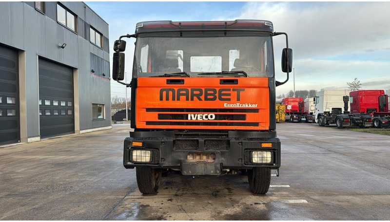 Iveco EUROTRAKKER 340 E 34 (POMPE MANUELLE / GRAND PONT / LAMES / MANUAL PUMP / BIG AXLE / STEEL SUSP.) - الشاسيه شاحنة: صور 2 Iveco EUROTRAKKER 340 E 34 (POMPE MANUELLE / GRAND PONT / LAMES / MANUAL PUMP / BIG AXLE / STEEL SUSP.) - الشاسيه شاحنة: صور 2