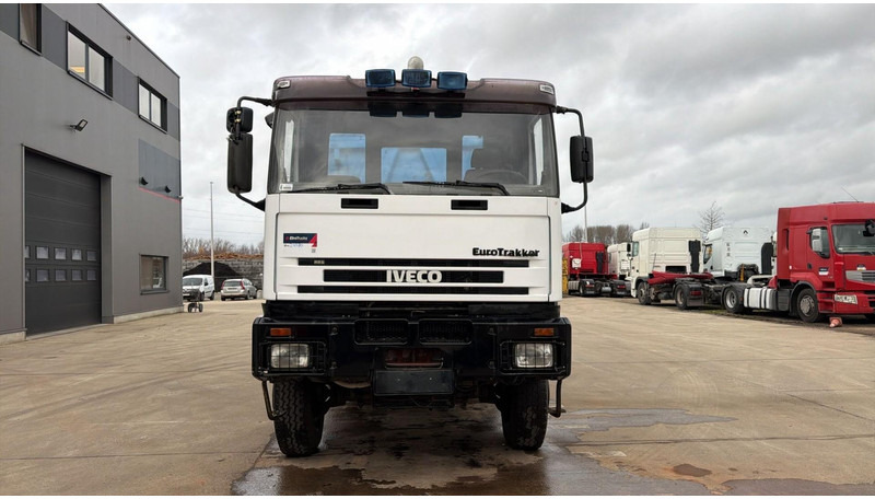 Iveco Eurotrakker 260 E 37 (6X6 / POMPE MANUELLE / MANUAL PUMP / BIG AXLE / LAMES / STEEL SUSP.) - قلابات: صور 3 Iveco Eurotrakker 260 E 37 (6X6 / POMPE MANUELLE / MANUAL PUMP / BIG AXLE / LAMES / STEEL SUSP.) - قلابات: صور 3