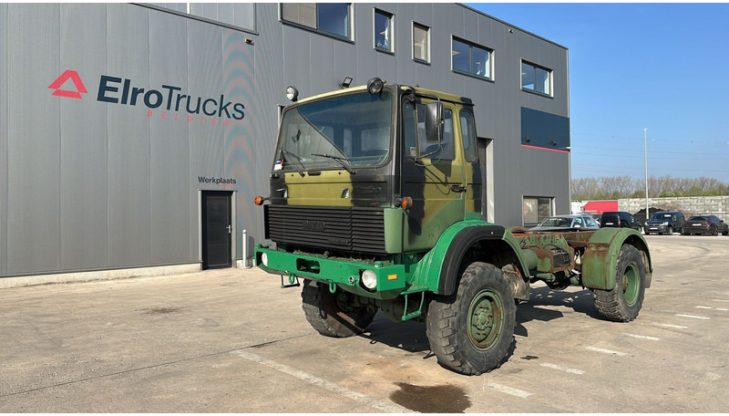 Iveco Magirus 110 - 16 (4X4 / 57000 KM / LAMES / GRAND PONT / 6 CYLINDRES EN LIGNE !! / MANUAL PUMP) - الشاسيه شاحنة: صور 1 Iveco Magirus 110 - 16 (4X4 / 57000 KM / LAMES / GRAND PONT / 6 CYLINDRES EN LIGNE !! / MANUAL PUMP) - الشاسيه شاحنة: صور 1