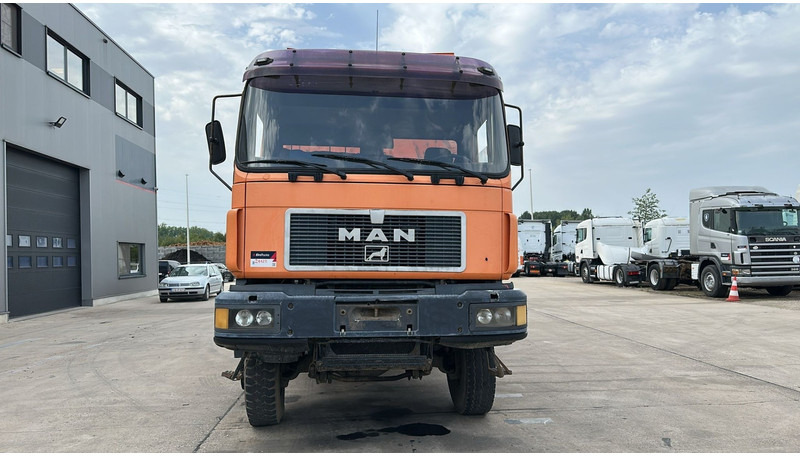 MAN 27.343 (6X6 / PERFECT CONDITION / LAMES / STEEL / MEILLER / BIG AXLE / GRAND PONT) - شاحنة جرار: صور 2 MAN 27.343 (6X6 / PERFECT CONDITION / LAMES / STEEL / MEILLER / BIG AXLE / GRAND PONT) - شاحنة جرار: صور 2