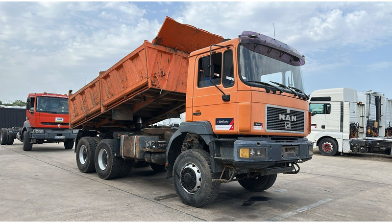 MAN 27.343 (6X6 / PERFECT CONDITION / LAMES / STEEL / MEILLER / BIG AXLE / GRAND PONT) - شاحنة جرار: صور 3 MAN 27.343 (6X6 / PERFECT CONDITION / LAMES / STEEL / MEILLER / BIG AXLE / GRAND PONT) - شاحنة جرار: صور 3