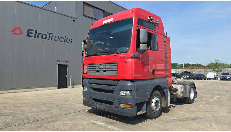 MAN TGA 18.390 (BOITE MANUELLE / MANUAL GEARBOX / PTO / POMPE HYDRAULIQUE) - شاحنة جرار: صور 1 MAN TGA 18.390 (BOITE MANUELLE / MANUAL GEARBOX / PTO / POMPE HYDRAULIQUE) - شاحنة جرار: صور 1