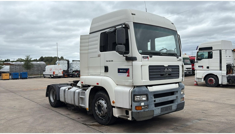 MAN TGA 18.430 (PTO / POMPE HYDRAULIQUE / MANUAL GEARBOX / BOITE MANUELLE / HYDRAULIC PUMP) - شاحنة جرار: صور 2 MAN TGA 18.430 (PTO / POMPE HYDRAULIQUE / MANUAL GEARBOX / BOITE MANUELLE / HYDRAULIC PUMP) - شاحنة جرار: صور 2