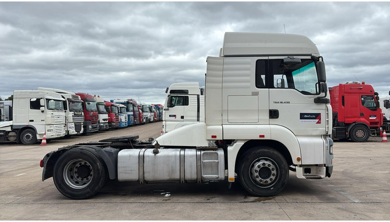 MAN TGA 18.430 (PTO / POMPE HYDRAULIQUE / MANUAL GEARBOX / BOITE MANUELLE / HYDRAULIC PUMP) - شاحنة جرار: صور 3 MAN TGA 18.430 (PTO / POMPE HYDRAULIQUE / MANUAL GEARBOX / BOITE MANUELLE / HYDRAULIC PUMP) - شاحنة جرار: صور 3