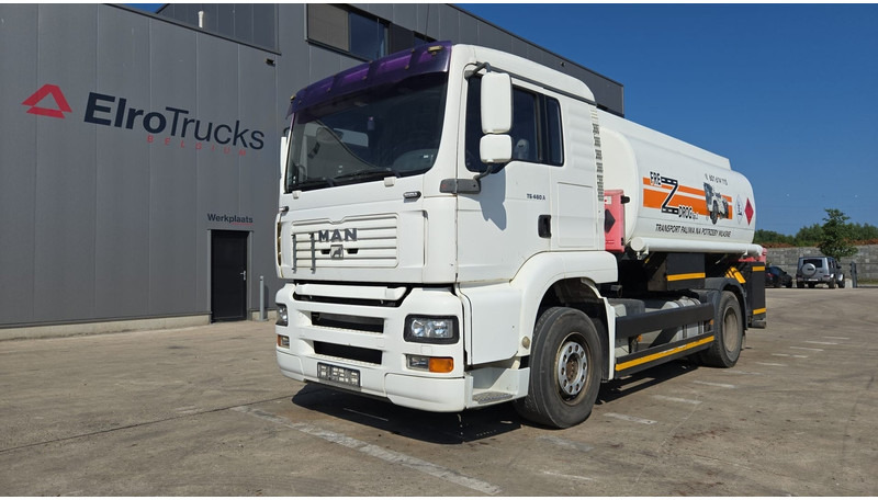 MAN TGA 18.460 (14.140L / MANUAL PUMP / MANUAL GEARBOX / TOP CONDITON / BOITE & POMPE MANUELLE) - شاحنة صهريج: صور 1 MAN TGA 18.460 (14.140L / MANUAL PUMP / MANUAL GEARBOX / TOP CONDITON / BOITE & POMPE MANUELLE) - شاحنة صهريج: صور 1