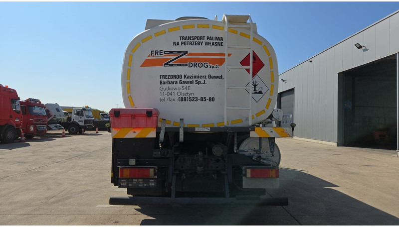 MAN TGA 18.460 (14.140L / MANUAL PUMP / MANUAL GEARBOX / TOP CONDITON / BOITE & POMPE MANUELLE) - شاحنة صهريج: صور 5 MAN TGA 18.460 (14.140L / MANUAL PUMP / MANUAL GEARBOX / TOP CONDITON / BOITE & POMPE MANUELLE) - شاحنة صهريج: صور 5