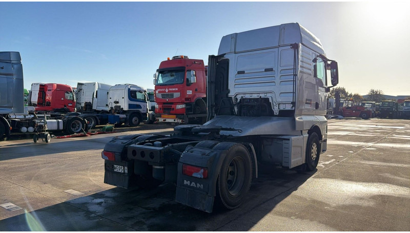 MAN TGX 18.480 (GOOD CONDITION / RETARDER / BONNE ETAT) - شاحنة جرار: صور 4 MAN TGX 18.480 (GOOD CONDITION / RETARDER / BONNE ETAT) - شاحنة جرار: صور 4