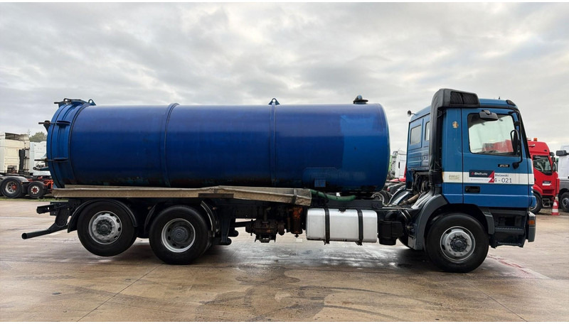 فراغ شاحنة Mercedes-Benz ACTROS 2531 (16000 L / GRAND PONT / EPS / 6X2 / 3 PEDALES / V6): صور 6 فراغ شاحنة Mercedes-Benz ACTROS 2531 (16000 L / GRAND PONT / EPS / 6X2 / 3 PEDALES / V6): صور 6