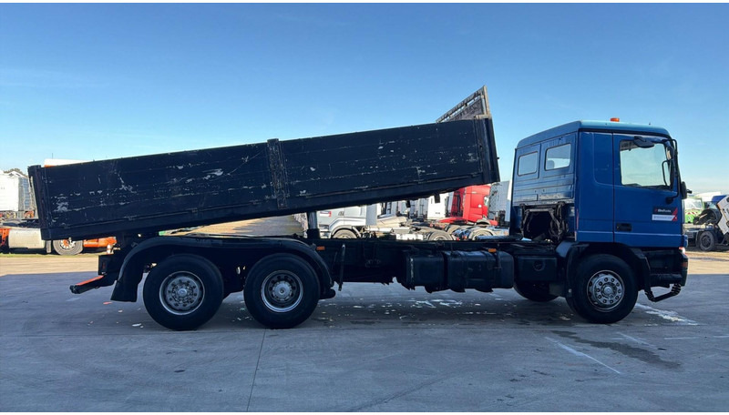 Mercedes-Benz ACTROS 2535 (EPS / BENNE / TIPPER / 8 ROUES / 3 PEDALES) - قلابات: صور 3 Mercedes-Benz ACTROS 2535 (EPS / BENNE / TIPPER / 8 ROUES / 3 PEDALES) - قلابات: صور 3