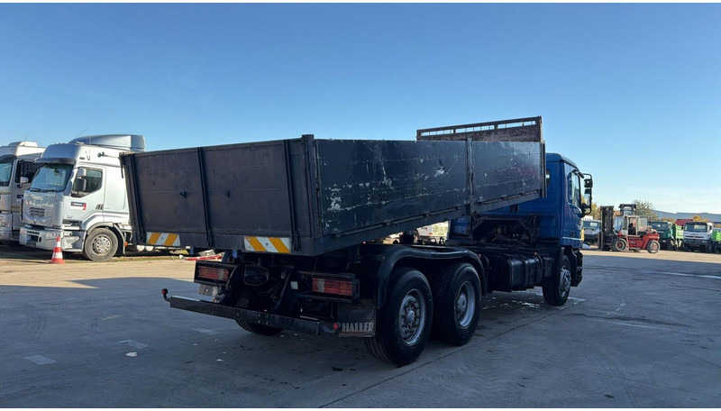 Mercedes-Benz ACTROS 2535 (EPS / BENNE / TIPPER / 8 ROUES / 3 PEDALES) - قلابات: صور 4 Mercedes-Benz ACTROS 2535 (EPS / BENNE / TIPPER / 8 ROUES / 3 PEDALES) - قلابات: صور 4